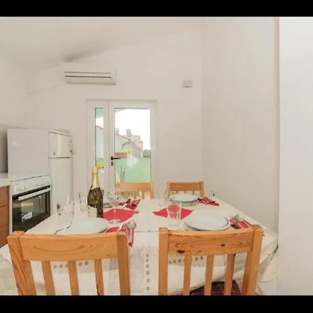 Apartament Marin *